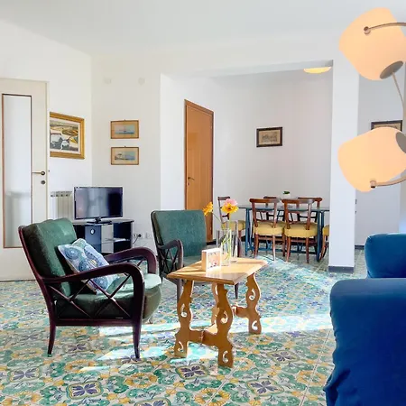 Casa Marcella Levanto