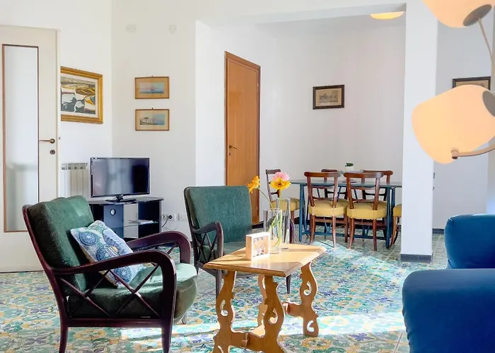 Casa Marcella Levanto